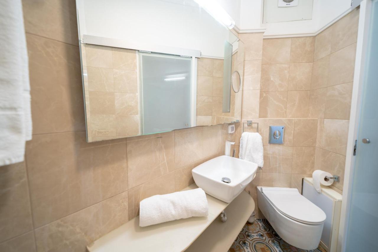 תל אביב Ocean Executive Apartments - 5 Min From The Beach מראה חיצוני תמונה